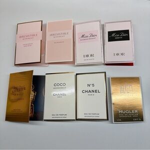 Fragrance Discovery Sample Set – 8 pcs